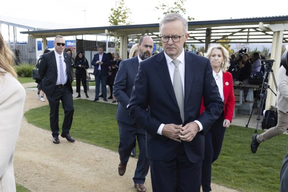 Albanese leaves a press conference in Launceston on Monday after being unable to state the unemployment rate.