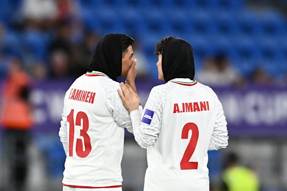 Fatemeh Amineh and Atefeh Imani during Iran’s opening match against Korea.