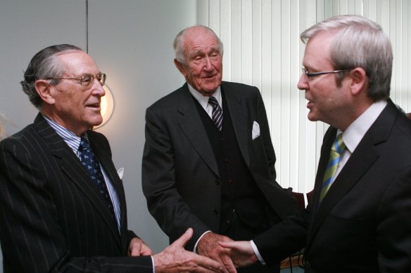 Then-prime minister Kevin Rudd (right) and Malcolm Fraser (centre) with veteran diplomat and Richard Woolcott at Parliament House in Canberra in 2008. 