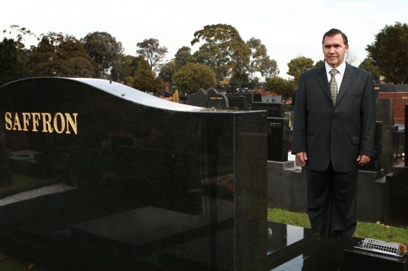 Alan Saffron at his father Abe Saffron’s tombstone in Sydney on July 24, 2008.