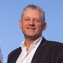 Melbourne real estate: Len Warson of Glenvill and Dennis Wilson of ...