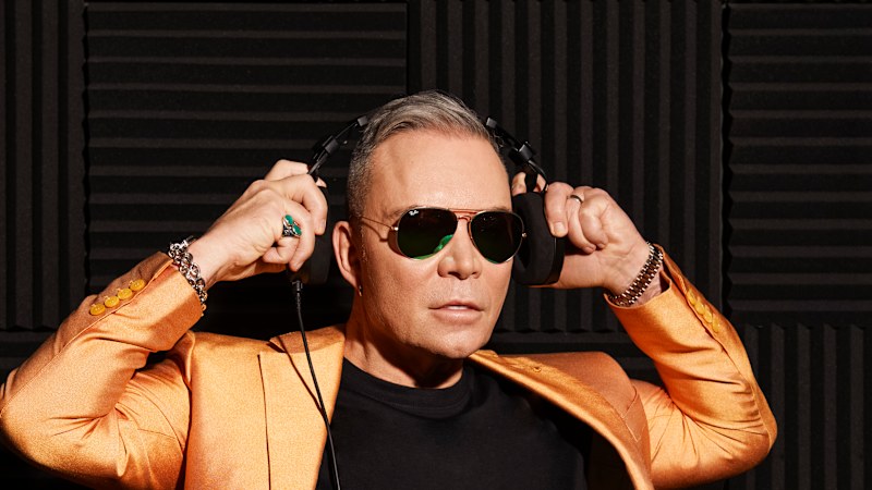 Microphone billionaire Peter Freedman down another director