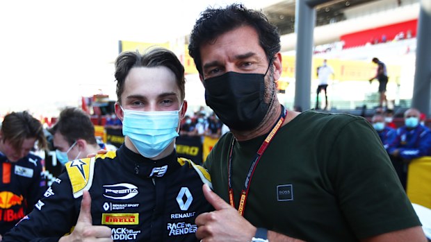 Championship winner Oscar Piastri of Australia and Prema Racing poses for a photo with former F1 driver Mark Webber in parc ferme during the Formula 3 Championship Second Race at Mugello Circuit on September 13, 2020 in Scarperia, Italy. (Photo by Joe Portlock - Formula 1/Formula 1 via Getty Images)