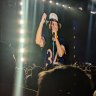 Pearl Jam frontman pauses Sydney show to pay tribute to Laos drink-spiking victims