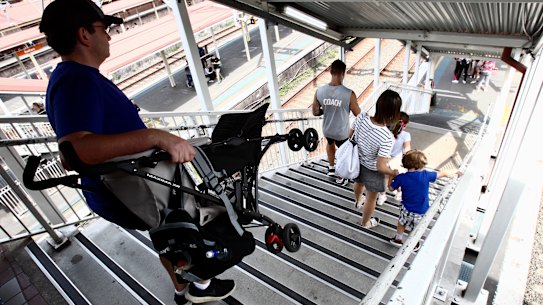 Government creates list, but does not follow it, on train station upgrades