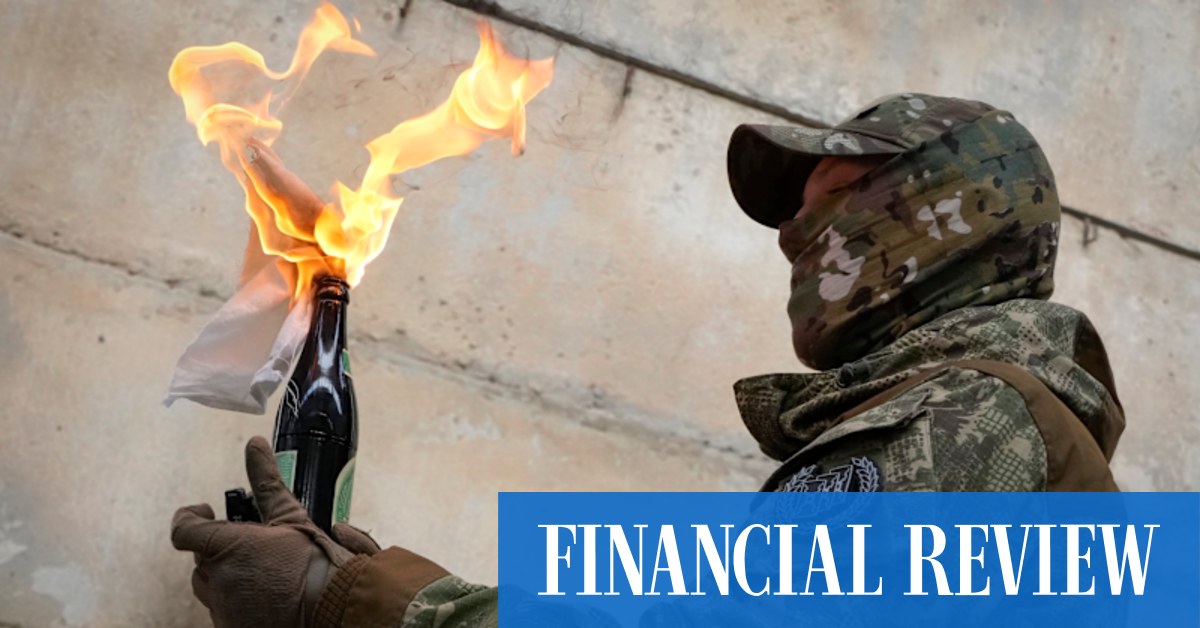 Russia-Ukraine war: Molotov cocktails have been destroying Russian tanks for decades - Vimarsana News