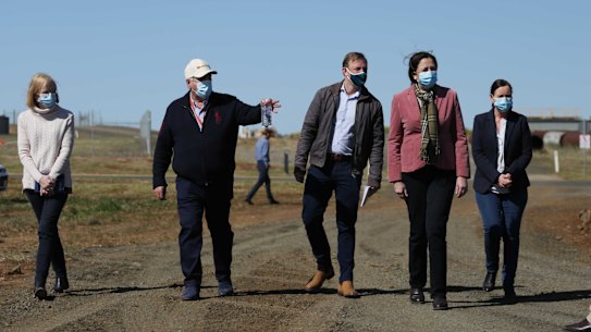 Jeannette Young, John Wagner, Steven Miles, Annastacia Palaszczuk and Yvette D’Ath at the announcement of a quarantine facility at Toowoomba Wellcamp Airport.
