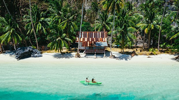 The Philippines has more than 7000 islands.