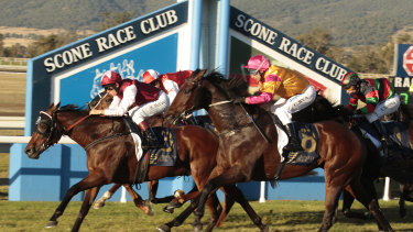 Racing returns to Scone on Saturday with a stand-alone meeting.