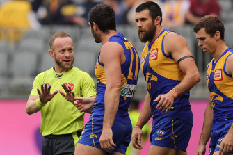 Afl 2020 League Retains Same Umpires List For 2021
