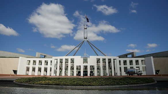 Parliament House has a floor area of more than 250,000 square metres and contains 4700 rooms.