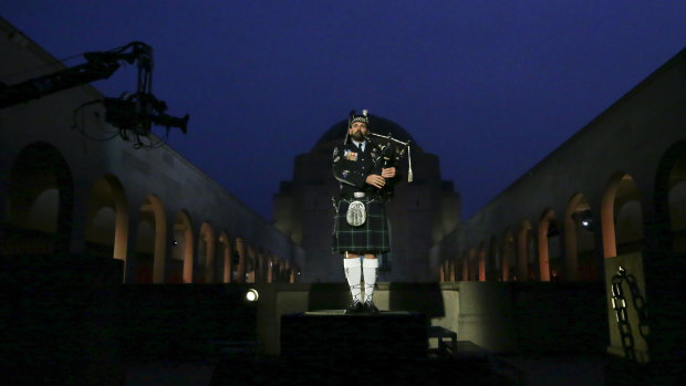 The redevelopment of the Australian War Memorial has been criticised by two former directors.