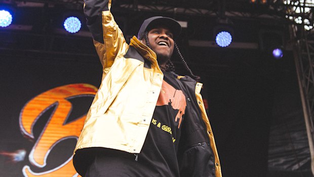 Four seasons, tropical vibes as Laneway rocks Footscray Park
