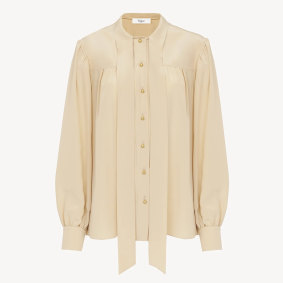 Zara Wong admires the new Chloé collection: “I’ve always loved a Victoriana blouse.”