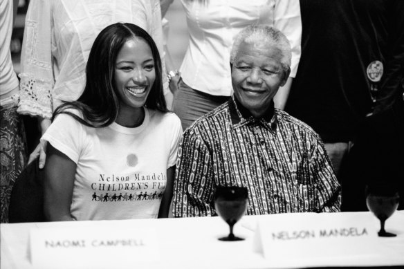 Campbell with Nelson Mandela in 2001.