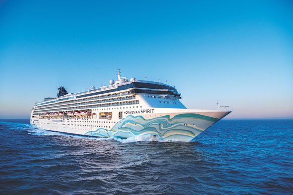 Norwegian Spirit sails between Sydney and Auckland.