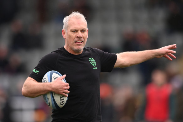 Brad Davis coaching for London Irish.