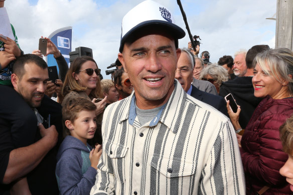 Surfing great Kelly Slater has grand plans for the a man-made wave pool in California.