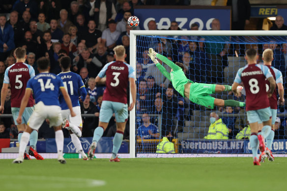 Andros Townsend watches his long-range strike beat Burnley goalkeeper Nick Pope at Goodison Park.
