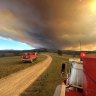 Flood evacuation alert issued hours after flames hit eastern Victoria