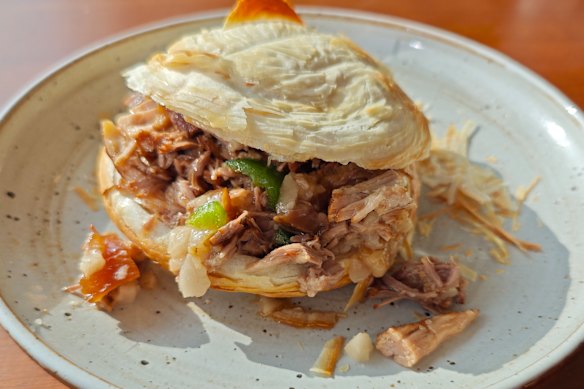 Roujiamo (Chinese burger). 