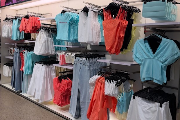 This wall of teal and coral pieces at a Sydney Glassons would send many Aussies who lived through the 2010s into a spiral.