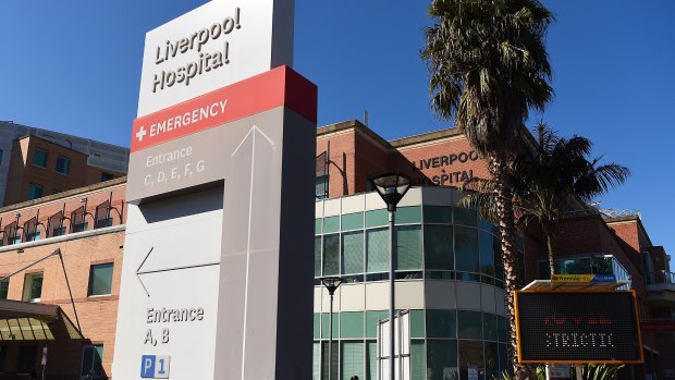 Man dies after turning up at Sydney hospital with gunshot wounds