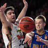 Bullets thrash Cairns in front of sold-out crowd to cling to finals hopes
