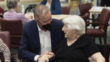 Prime Minister Anthony Albanese meeting aged care residents during the election campaign. 