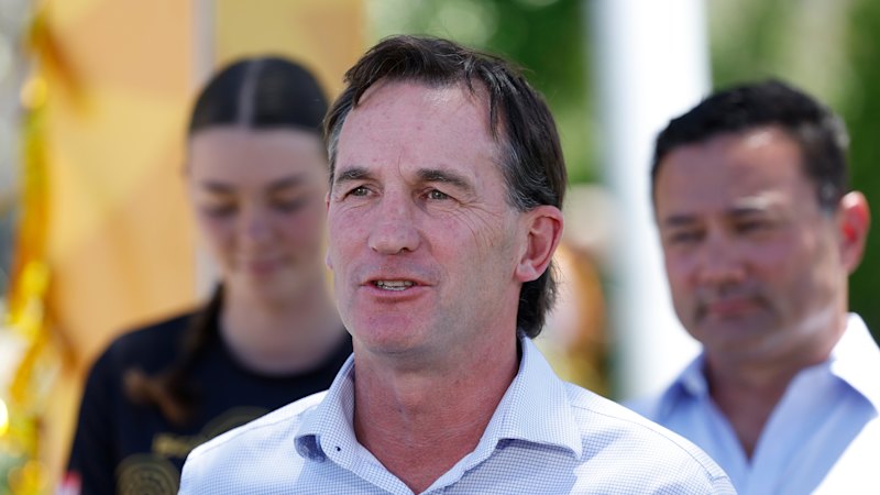 AFL boss defends Sydney’s Bondi tribute that failed to mention Jewish community