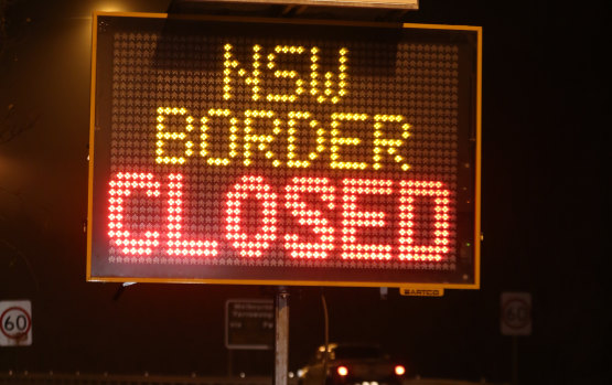 A border sign between Victoria and NSW.