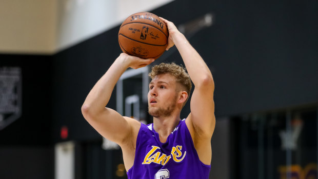 Jock Landale, trying out for the Los Angeles Lakers, is now a big chance to play for the Boomers against Kazakhstan.