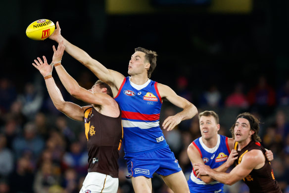 Bulldogs v Hawthorn.