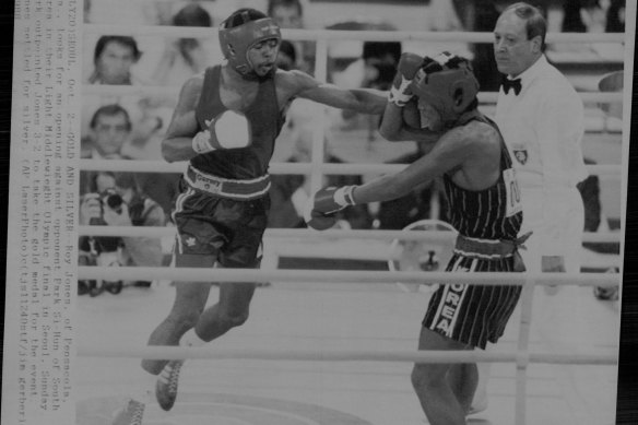 Roy Jones jnr lands another punch against South Korea’s Park Si-Hun at the Seoul OIympics but it wasn’t enough to convince the judges.