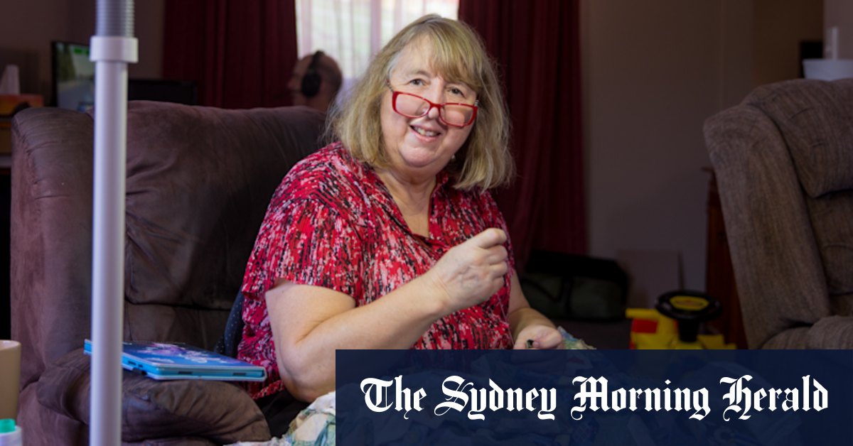 Australia Day Honours 2022: From bushfires to tsunamis, Janet MacFadyen's sent quilts those in need - Vimarsana News