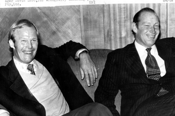 Kerry Packer with former England cricket captain Tony Greig in 1977, just weeks after news of World Series Cricket broke. But the plan was in the hands of the Reserve Bank before it became public.