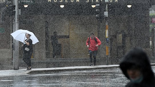 A slow-moving cold front will could bring sever thunderstorms to Sydney on Thursday