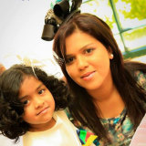 Manik Suriaaratchi (right) and her 10-year-old daughter, Alexendria.