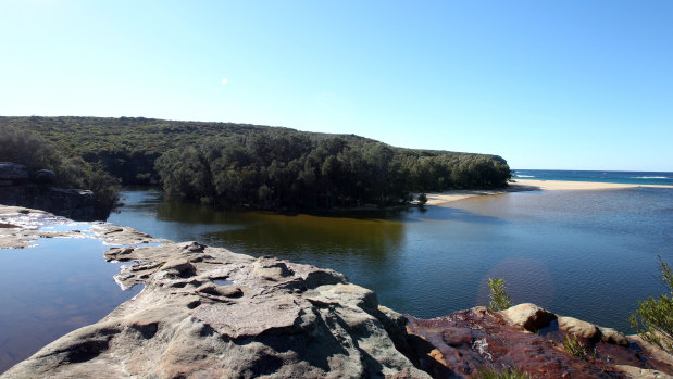 Police have urged people to heed the warning signs at Wattamolla after a man drowned on Thursday night.