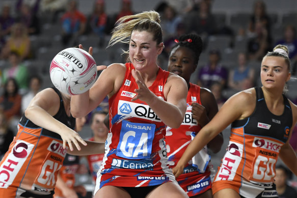 Sophie Garbin has put pen to paper with the Magpies.