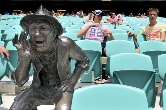 A monument to heckling:  "Yabba"  at the SCG.
