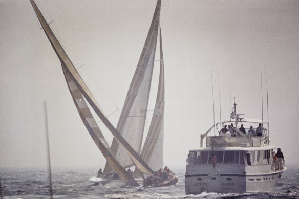 Australia II surges ahead of Liberty during the 1983 America’s Cup.