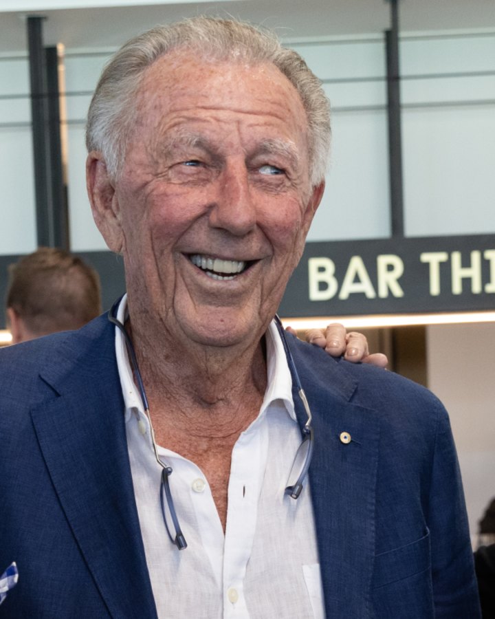 Singo purchased The Bonython in 1976 when it was an art gallery.