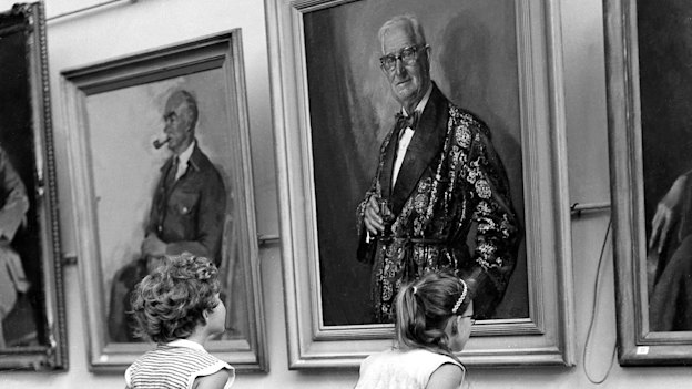 The Archibald Prize public viewing at the Art Gallery of NSW in 1957.