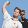 Smith plays straight bat to captaincy questions