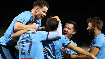 Barbarouses roars back to life as Sydney shoot down Phoenix
