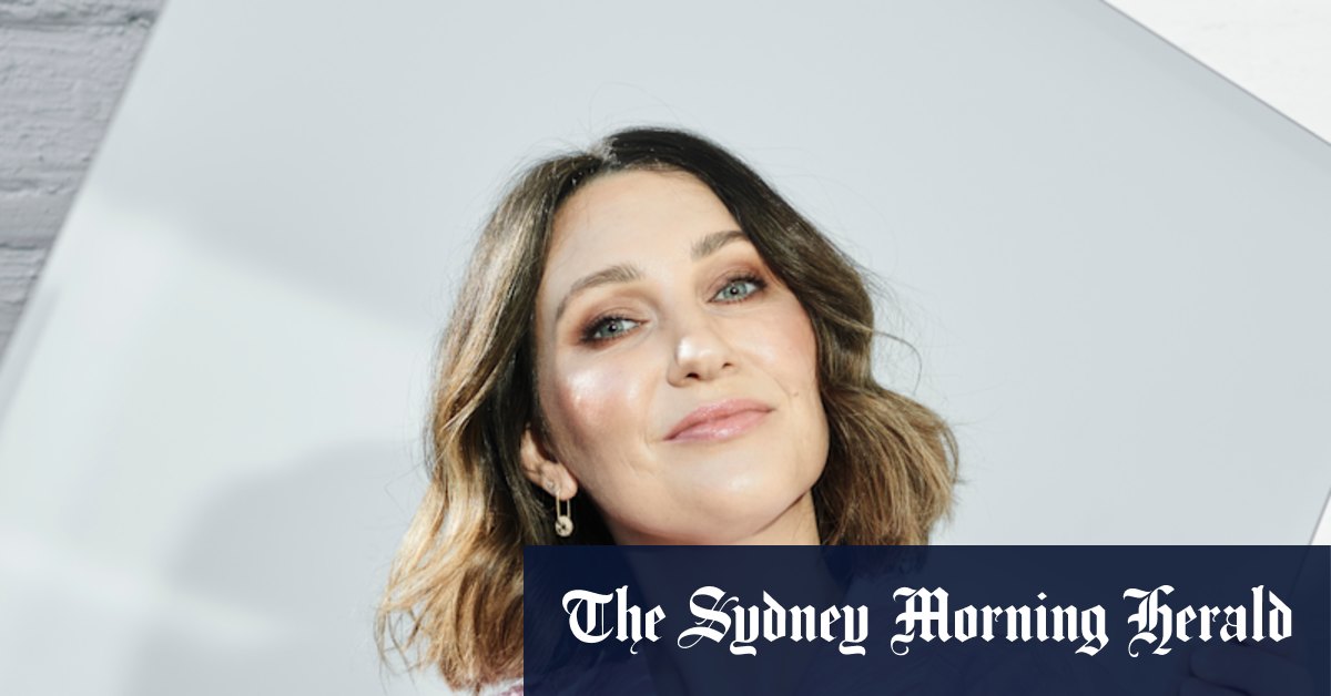 Zoe Foster Blake's brand on brink of collapse - Vimarsana News