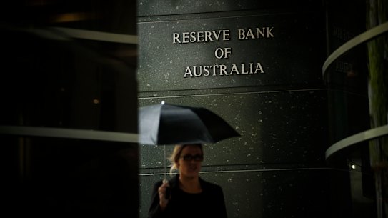 Now's the time to fix (half) your home loan rate