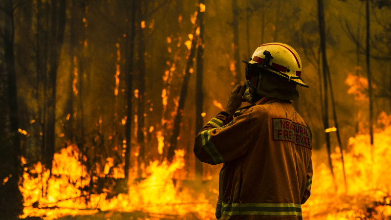 Nsw Fires Live Updates Rfs Confirm Two People Dead In Cabargo As