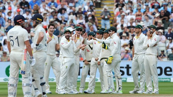 Australia take a 1-0 series lead after victory in the first Test by 251 runs.